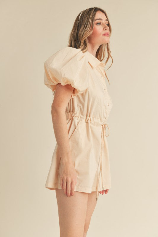Puff sleeve ecru romper