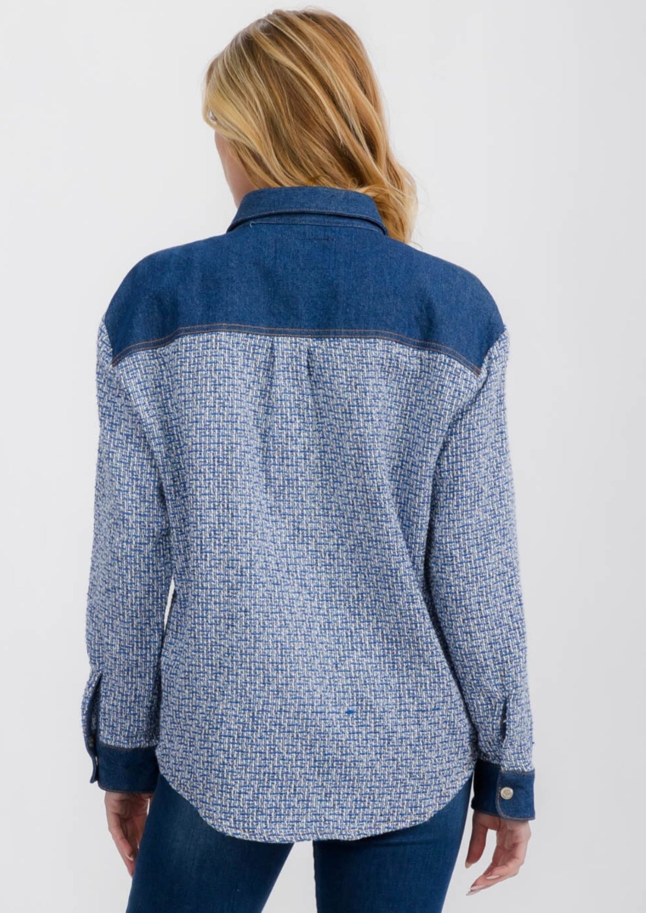 BUTTON CLOSURE CONTRAST DENIM JACKET