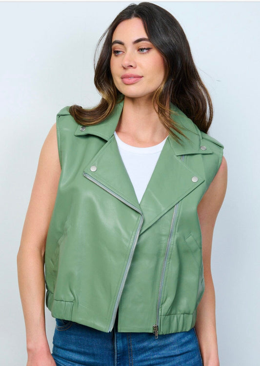 SLEEVELESS VEST